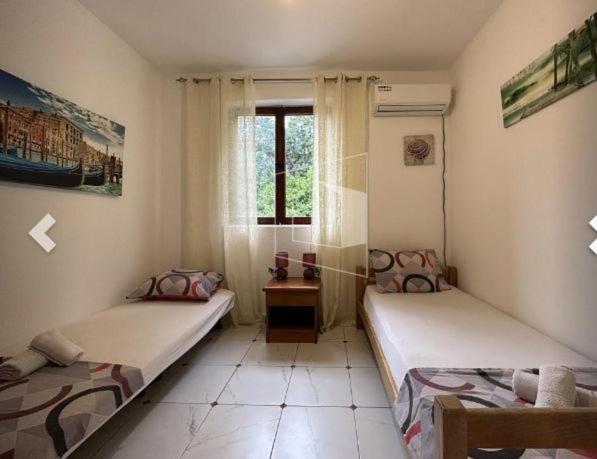 Alex Guesthouse Kotor Exterior photo